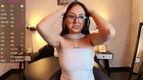 Nicoll  online show from 26, 2, 2026