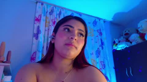 Nicolle Miley online show from 7, 7, 2026