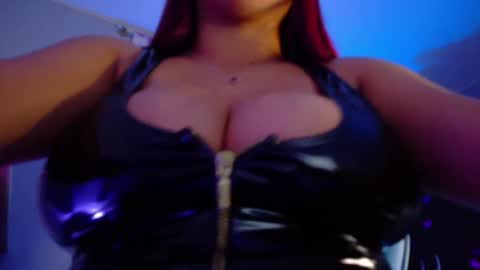 Nicolle Miley online show from 20, 7, 2026