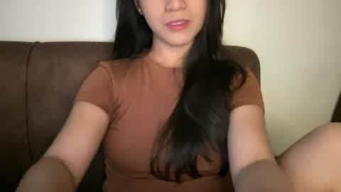 Snapshot of nicollete_snow chatting on 3, 5, 2026 NIC 333 online show from 3, 5, 2026