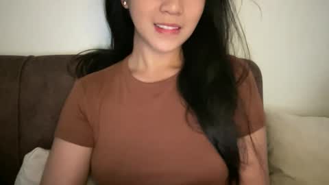 Snapshot of nicollete_snow chatting on 21, 5, 2026 NIC 333 online show from 21, 5, 2026