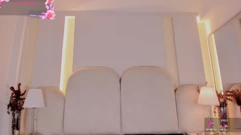 Snapshot of nicolmeyer chatting on 4, 3, 2025 Nicol online show from 4, 3, 2025