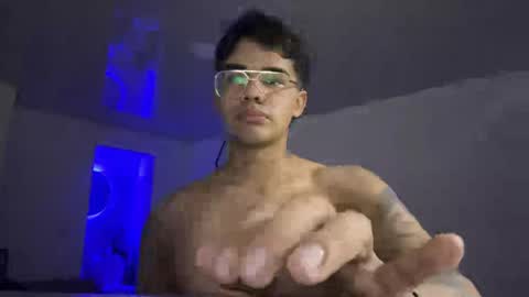 Snapshot of nicvelez22 chatting on 7, 4, 2026 nicvelez22 online show from 7, 4, 2026