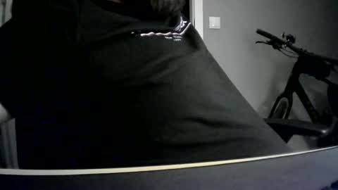 Niewidoczny online show from 7, 2, 2026