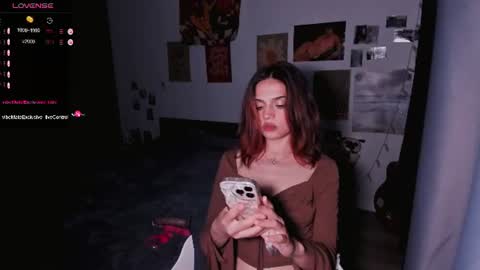 Snapshot of nightfloatt chatting on 26, 6, 2026 Daisy online show from 26, 6, 2026