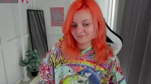 Snapshot of nightleaf_ chatting on 9, 7, 2026 Bestie online show from 9, 7, 2026