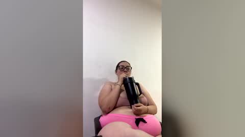 Snapshot of niickyjones chatting on 21, 4, 2026 Anni online show from 21, 4, 2026