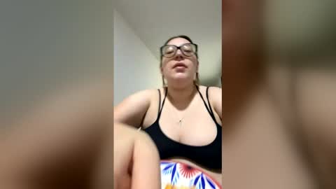 Snapshot of niickyjones chatting on 21, 5, 2026 Anni online show from 21, 5, 2026