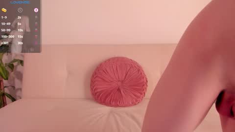 Nicolas Mucci online show from 16, 10, 2025