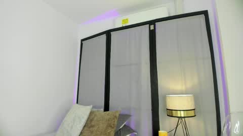 Niicole online show from 1, 4, 2026