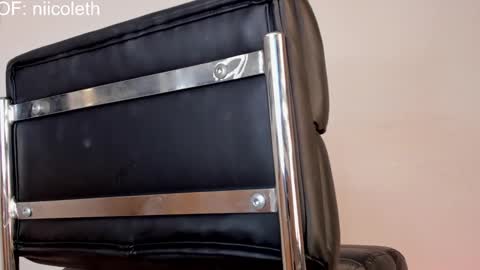 Nicoleth Mendez  online show from 10, 2, 2025