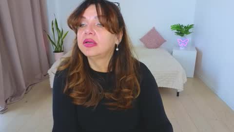 Nika light online show from 17, 11, 2025