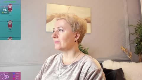 Snapshot of nika_smit chatting on 25, 12, 2024 Nika online show from 25, 12, 2024