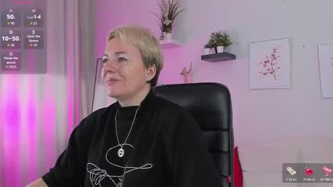 Snapshot of nika_smit chatting on 10, 10, 2025 Nika online show from 10, 10, 2025