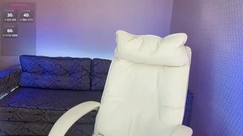 Snapshot of nikastill_ chatting on 18, 9, 2025 NikaStill online show from 18, 9, 2025