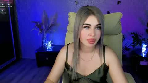 Snapshot of nikastill_ chatting on 31, 5, 2026 NikaStill online show from 31, 5, 2026