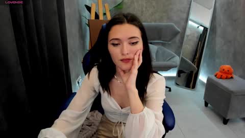 niki_cutes online show from 13, 1, 2025
