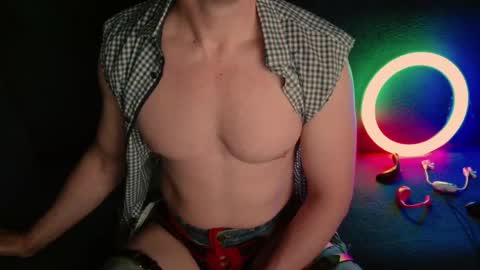 Snapshot of nikitin21 chatting on 30, 5, 2026 Sasha online show from 30, 5, 2026