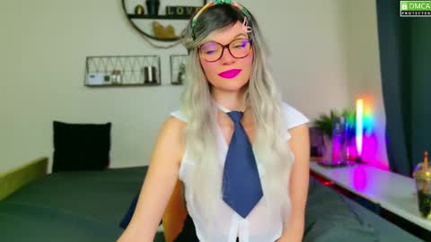 Kitty Chatte online show from 6, 12, 2024