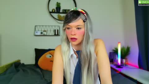 Kitty Chatte online show from 12, 12, 2024