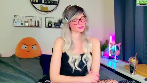 Kitty Chatte online show from 22, 1, 2025