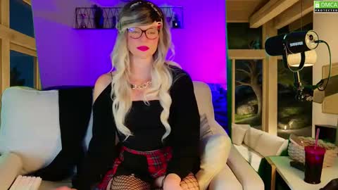 Kitty Chatte online show from 11, 9, 2025