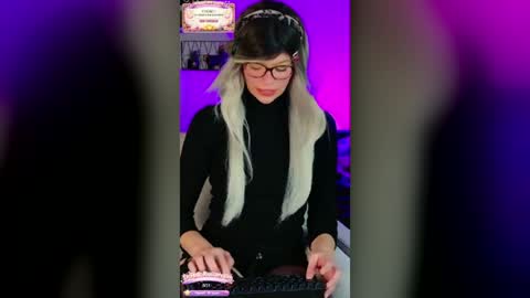 Kitty Chatte online show from 9, 4, 2026