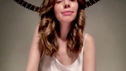 Nikki online show from 5, 1, 2025