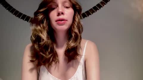 Nikki online show from 2, 2, 2025