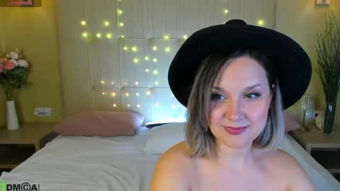Snapshot of nikki_mi1k chatting on 17, 5, 2026 Nikki online show from 17, 5, 2026