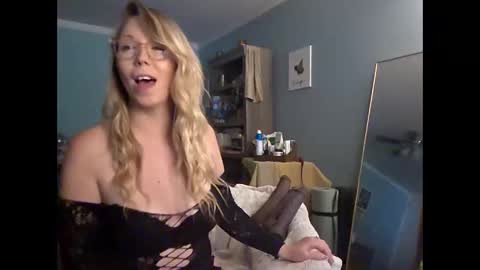 nikkib653466 online show from 29, 5, 2026