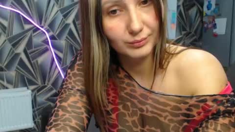 Snapshot of nikkikiss___ chatting on 18, 4, 2026 nikkikiss___ online show from 18, 4, 2026
