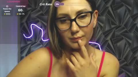 Snapshot of nikkikiss___ chatting on 10, 5, 2026 nikkikiss___ online show from 10, 5, 2026