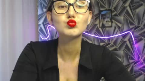 Snapshot of nikkikiss___ chatting on 26, 5, 2026 nikkikiss___ online show from 26, 5, 2026