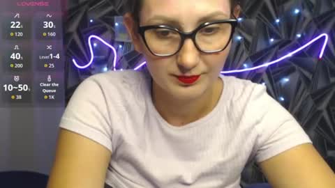Snapshot of nikkikiss___ chatting on 7, 7, 2026 nikkikiss___ online show from 7, 7, 2026