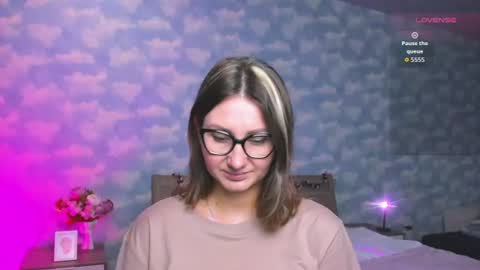 Snapshot of nikkikiss___ chatting on 17, 7, 2026 nikkikiss___ online show from 17, 7, 2026