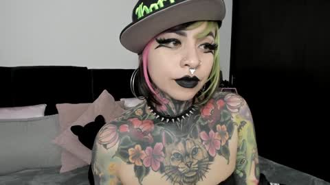 Nikki Ramone   online show from 4, 12, 2024