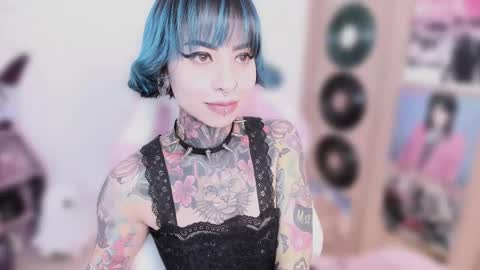 Nikki Ramone   online show from 10, 2, 2026