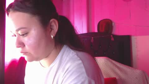 Snapshot of nikkirous_ chatting on 11, 5, 2026 Nikkirous online show from 11, 5, 2026