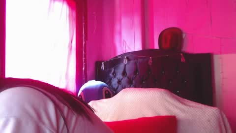 Snapshot of nikkirous_ chatting on 12, 5, 2026 Nikkirous online show from 12, 5, 2026