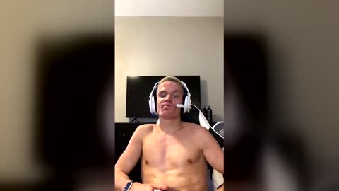 Snapshot of nikolai_russian_daddy chatting on 1, 6, 2026 nikolai_russian_daddy online show from 1, 6, 2026