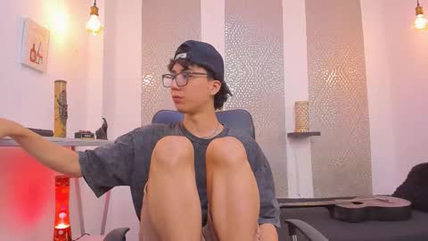    online show from 10, 10, 2025