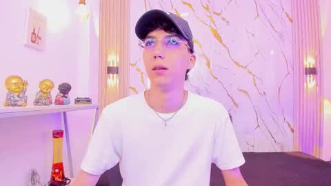 Snapshot of nikolay_gregori chatting on 24, 2, 2026 online show from 24, 2, 2026