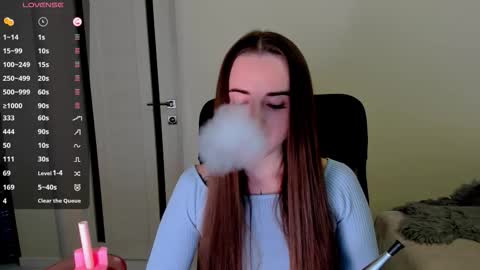 Snapshot of nikoll_s chatting on 15, 10, 2025 online show from 15, 10, 2025
