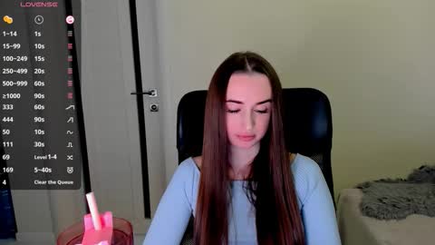Snapshot of nikoll_s chatting on 16, 10, 2025 online show from 16, 10, 2025