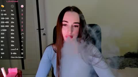 Snapshot of nikoll_s chatting on 18, 10, 2025 online show from 18, 10, 2025