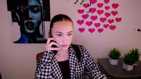Snapshot of nikonara_ chatting on 5, 12, 2024 nikonara_ online show from 5, 12, 2024