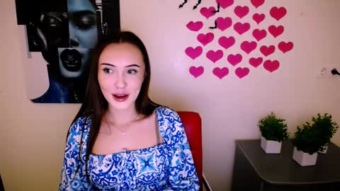 Snapshot of nikonara_ chatting on 8, 12, 2024 nikonara_ online show from 8, 12, 2024
