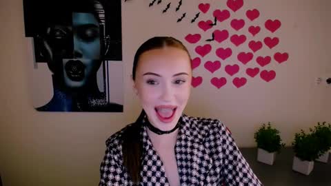 Snapshot of nikonara_ chatting on 23, 12, 2024 nikonara_ online show from 23, 12, 2024