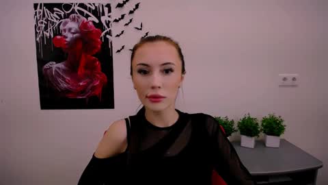 Snapshot of nikonara_ chatting on 1, 2, 2025 nikonara_ online show from 1, 2, 2025